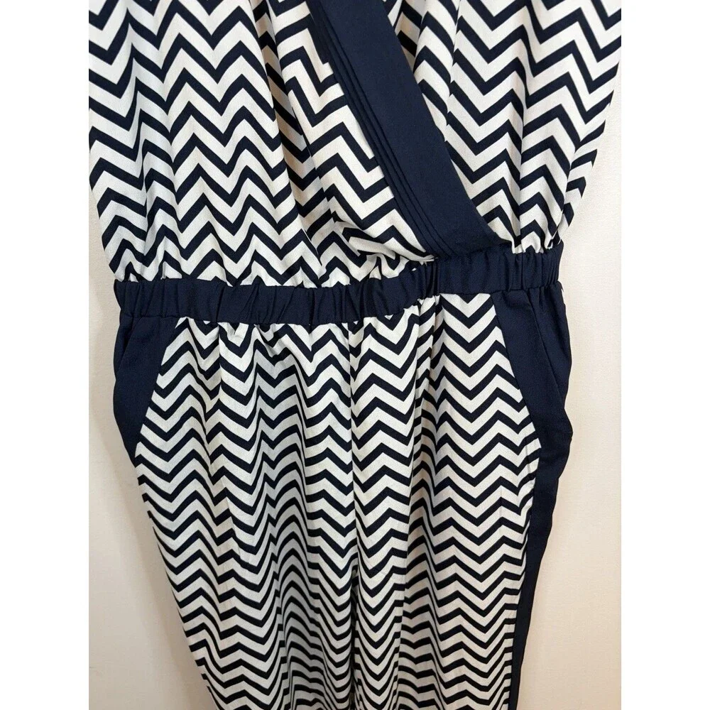 MILANO White Navy Chevron Sleeveless Jumpsuit Medium Snap Front Lightweight
